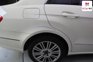 2010 - mercedes-benz e300