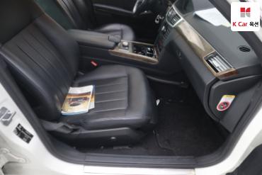 2010 - mercedes-benz e300