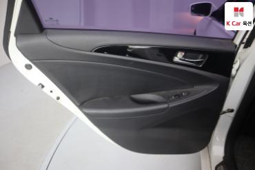 2010 - hyundai sonata