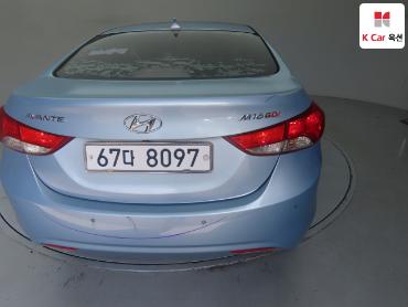 2011 - hyundai avante