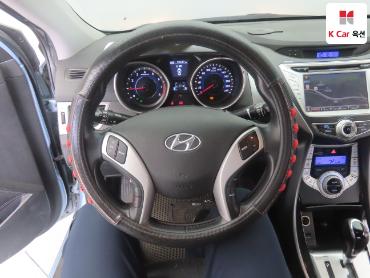 2011 - hyundai avante