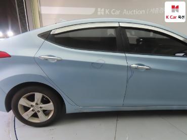 2011 - hyundai avante