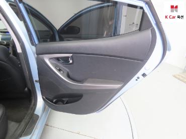 2011 - hyundai avante
