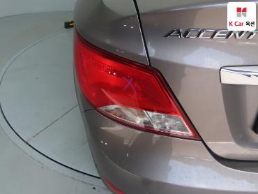 2018 - hyundai accent