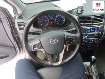 2018 - hyundai accent