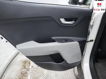 2018 - kia stonic