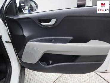 2018 - kia stonic