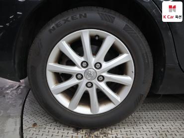 2011 - toyota camry