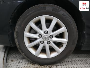 2011 - toyota camry
