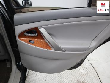 2011 - toyota camry
