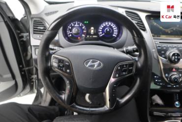 2013 - hyundai grandeur