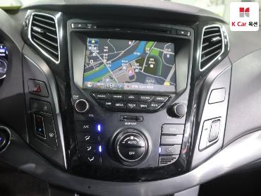 2012 - hyundai i40