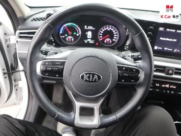 2021 - kia k5