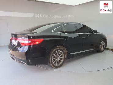 2015 - hyundai grandeur