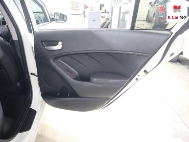 2017 - kia k3