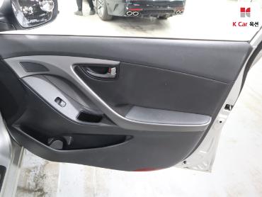 2014 - hyundai avante