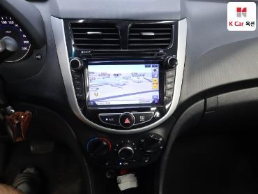 2017 - hyundai accent