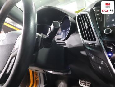 2016 - hyundai veloster
