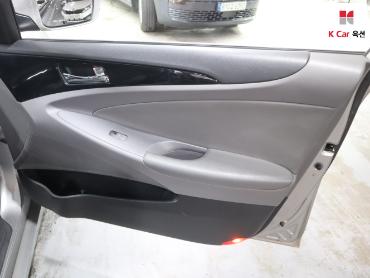 2011 - hyundai sonata