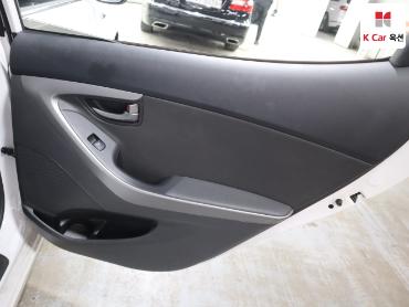 2014 - hyundai avante