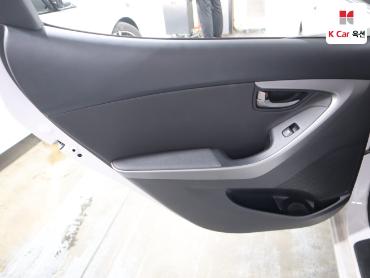 2014 - hyundai avante