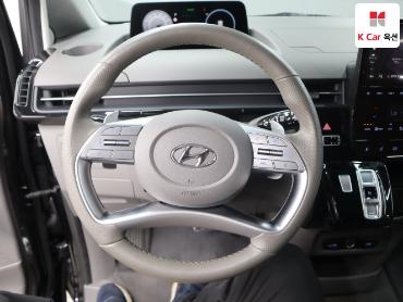 2022 - hyundai staria