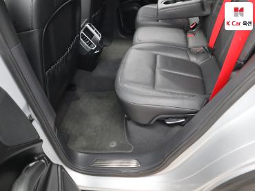 2011 - porsche cayenne