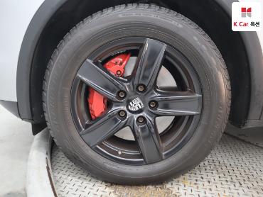 2011 - porsche cayenne