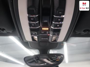2011 - porsche cayenne