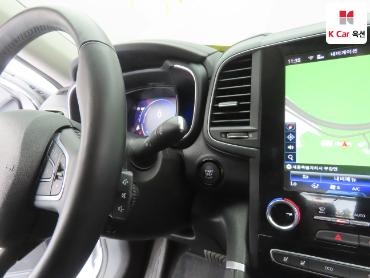 Renault Samsung Qm6 2023 — صورة 17
