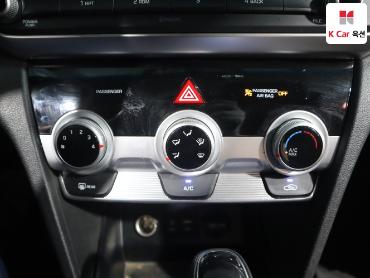2020 - hyundai avante