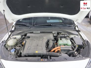 2017 - hyundai ioniq