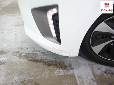 2017 - hyundai ioniq