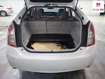 2014 - toyota prius