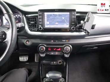 2018 - kia stonic