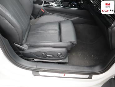 Audi A4 2021 — صورة 32