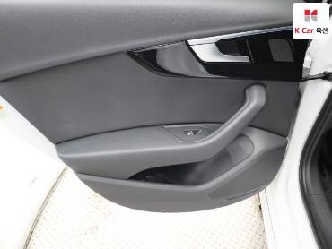 Audi A4 2021 — صورة 24