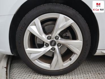 Audi A4 2021 — صورة 40