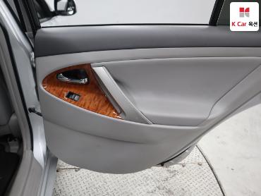 2011 - toyota camry