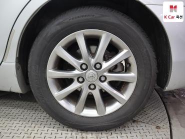 2011 - toyota camry