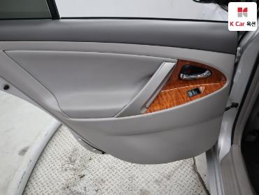 2011 - toyota camry