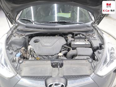 2012 - hyundai veloster
