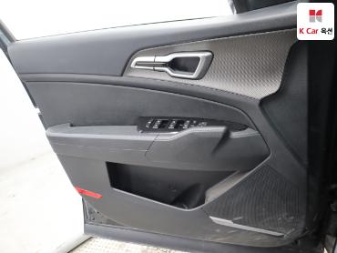 2023 - kia sportage