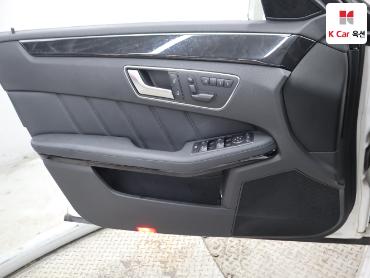 2013 - mercedes-benz e220