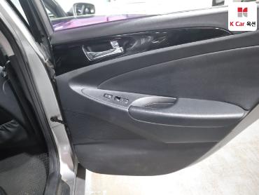 2011 - hyundai sonata
