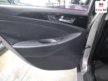 2011 - hyundai sonata