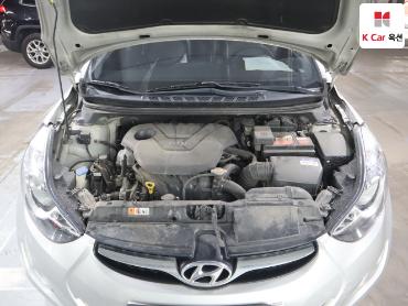 2012 - hyundai avante