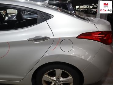 2012 - hyundai avante