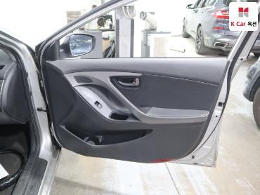 2012 - hyundai avante