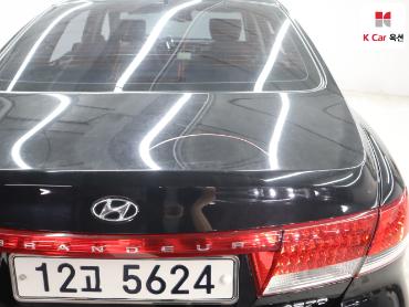 2010 - hyundai grandeur